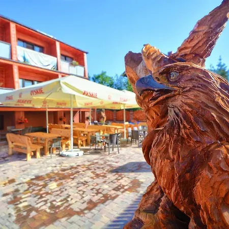 & Restauracja Lustrzany Zakatek *